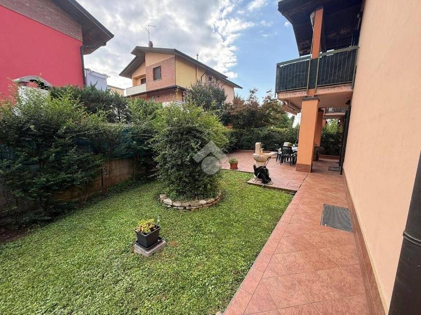 Quadrilocale via Gianandrea Gavazzeni 79, Romano di Lombardia — foto 8 di 27