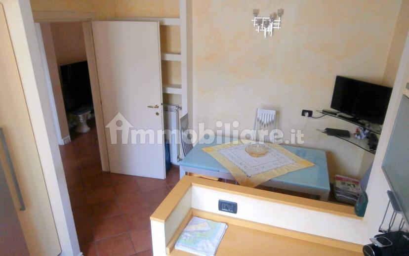 Villa a schiera via Palestro 61, Centro Storico, Ferrara — foto 3 di 36