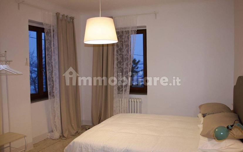 Villa unifamiliare Contrada Regnano 33, Tolentino — foto 2 di 8