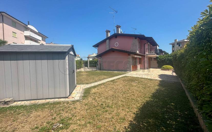 Villa a schiera viale Aldo Moro 11, Centro, Cervignano del Friuli — foto 8 di 20
