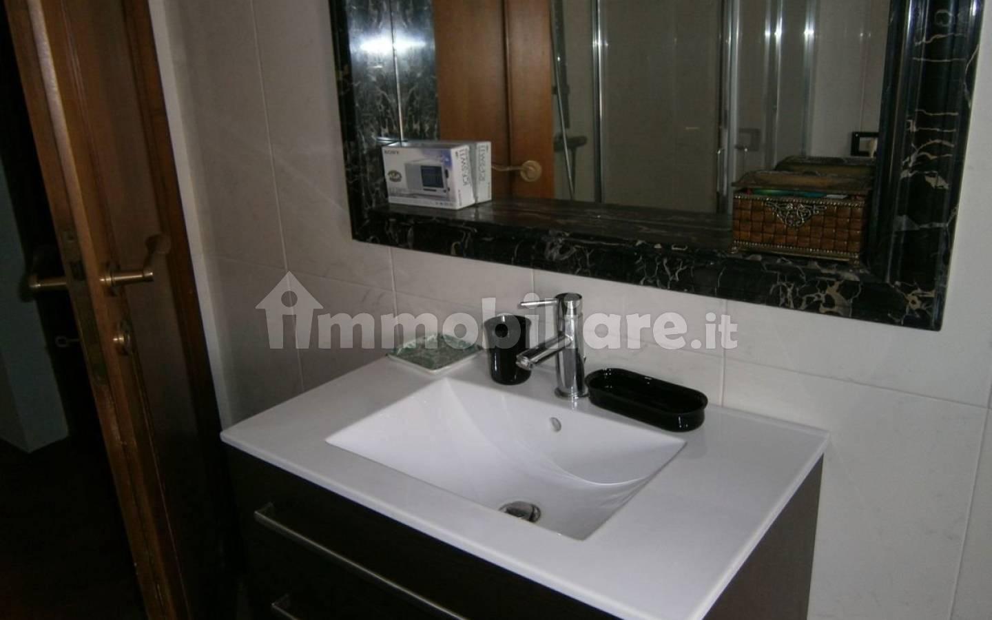 Appartamento ROVIGO via Umberto I, 27, Centro Storico, Rovigo