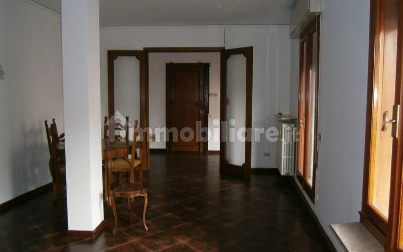 Appartamento ROVIGO via Umberto I, 27, Centro Storico, Rovigo — foto 4 di 10