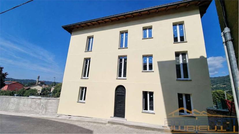 Bilocale via Trento, 36, Centro, Calco — foto 3 di 4