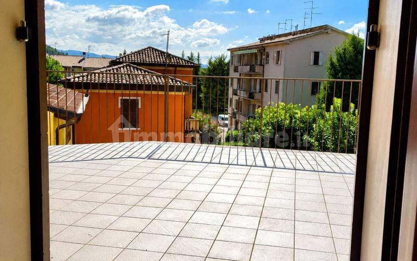 Trilocale piazza Vittorio Emanuele 15/a, Centro, Sant'Ambrogio di Valpolicella — foto 38 di 51