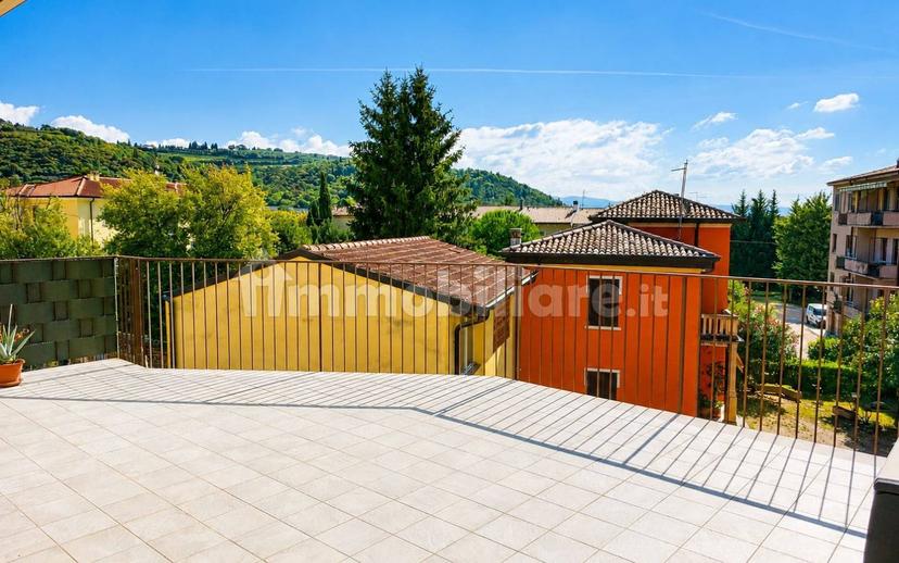 Trilocale piazza Vittorio Emanuele 15/a, Centro, Sant'Ambrogio di Valpolicella — foto 36 di 51