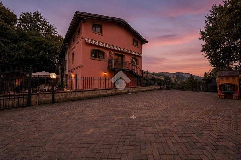 Villa bifamiliare via Monarona 5, Maranello — foto 18 di 30