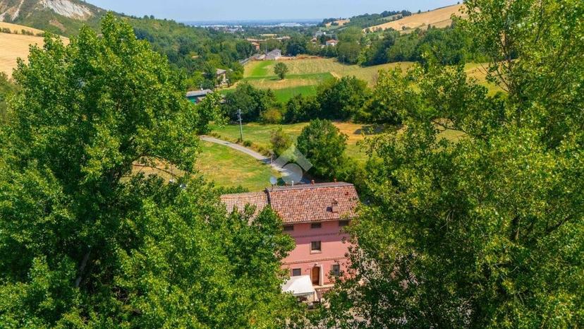 Villa bifamiliare via Monarona 5, Maranello — foto 14 di 30