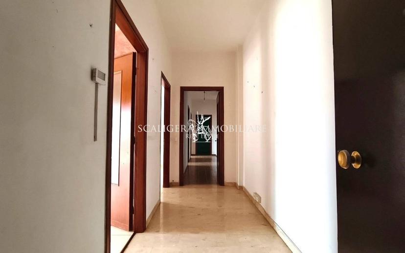 Trilocale piazza Olinto Marcolungo, Centro, Caldiero — foto 25 di 32