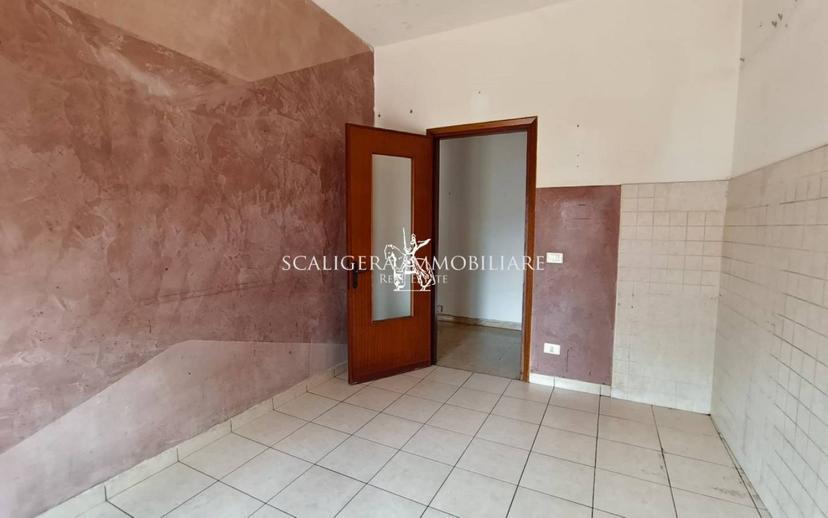 Trilocale piazza Olinto Marcolungo, Centro, Caldiero — foto 17 di 32