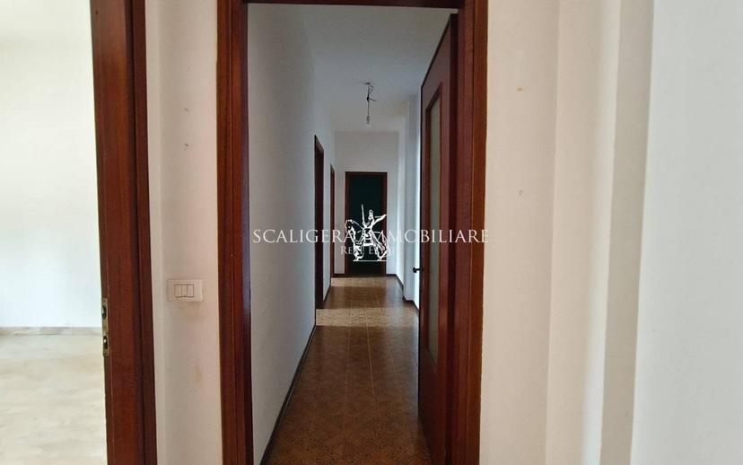 Trilocale piazza Olinto Marcolungo, Centro, Caldiero — foto 3 di 32