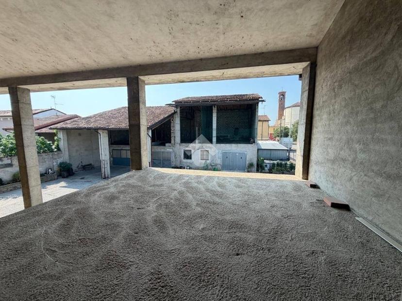 Casa colonica via Forni 46, Castelletto, Leno — foto 8 di 26