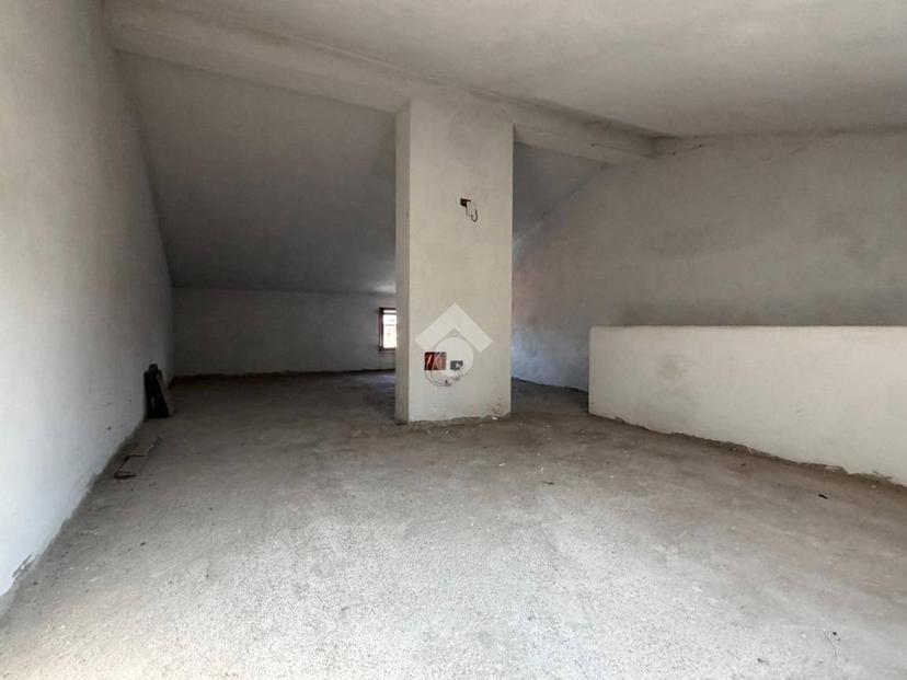 Casa colonica via Forni 46, Castelletto, Leno — foto 4 di 26