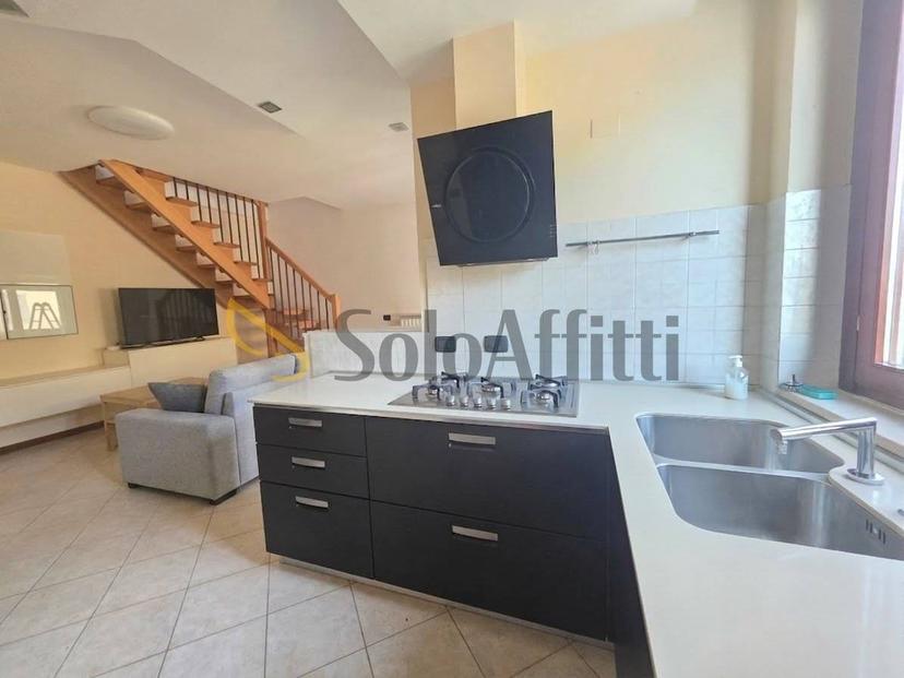 Quadrilocale su più livelli, Beccacivetta Azzano, Castel d'Azzano — foto 11 di 17