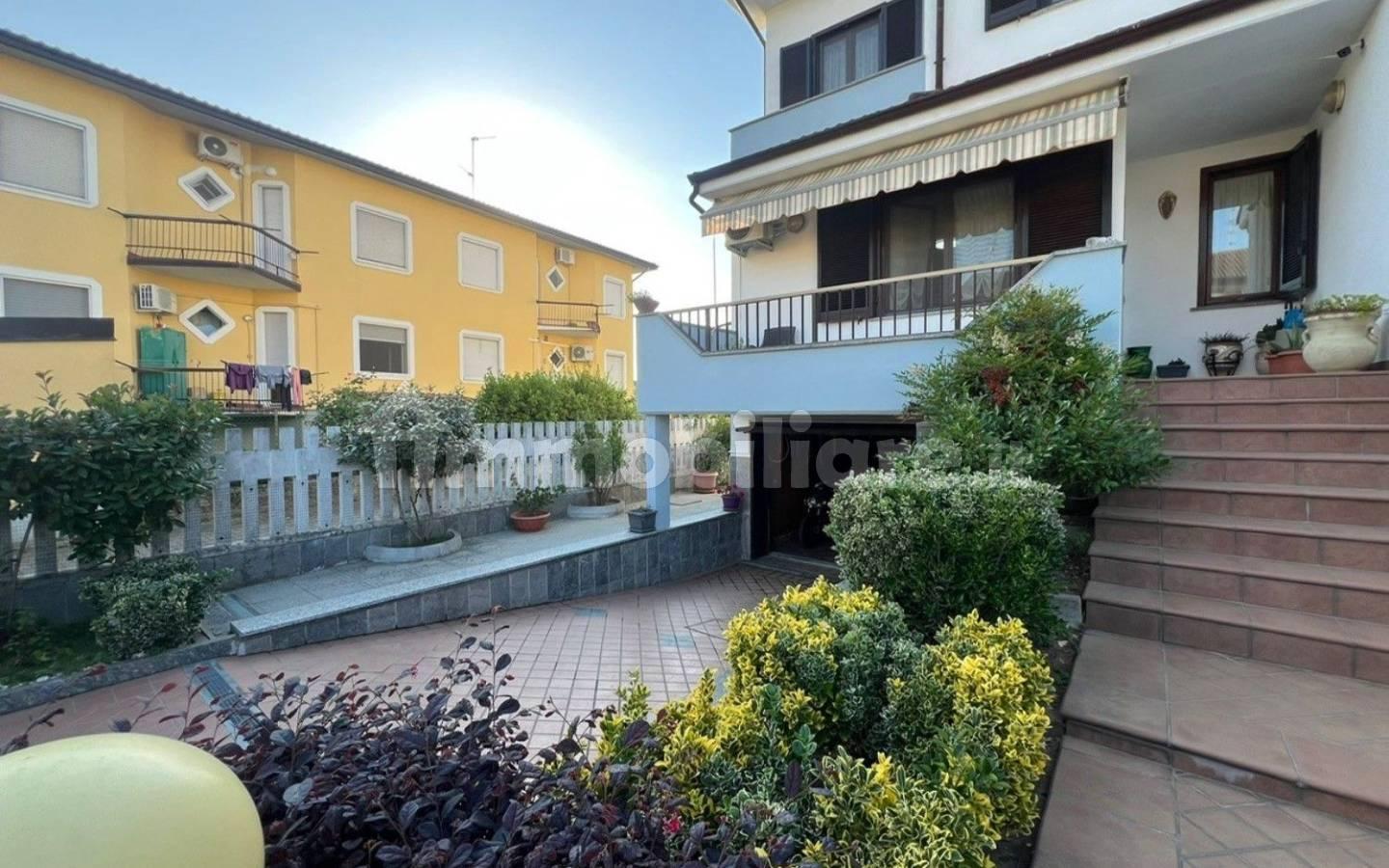 Villa a schiera via Elio Vittorini, Centro, Mortara