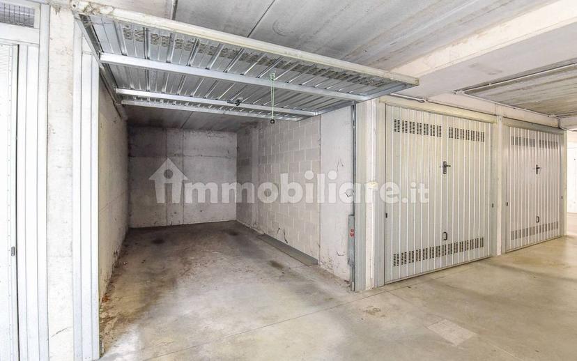 Bilocale via Livio Colzani 88A, Sant'Ambrogio, Seregno