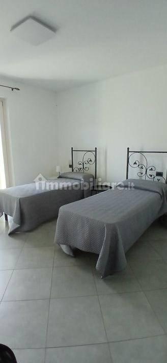 Trilocale via Tende, Colà, Lazise — foto 3 di 6