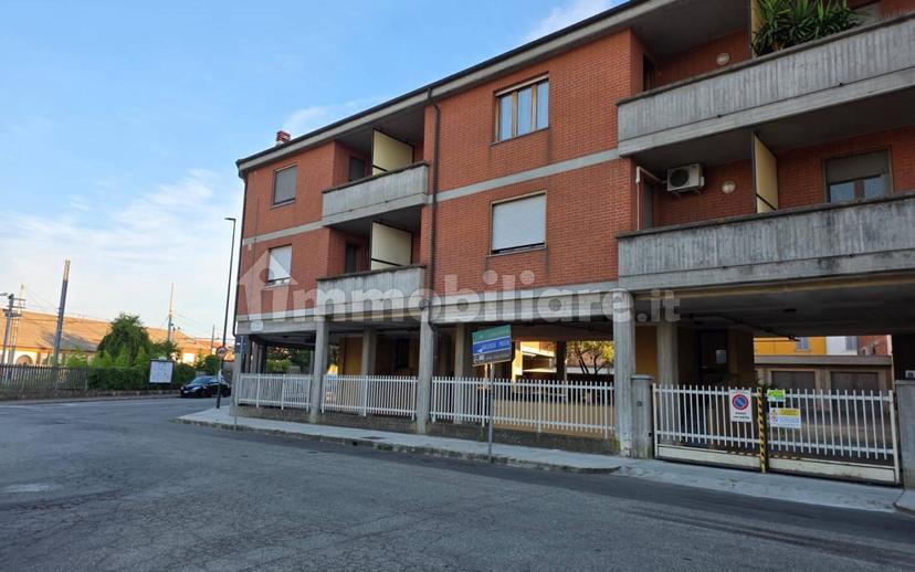 Bilocale via Enrico Bertana 55, Centro, Casale Monferrato — foto 2 di 17