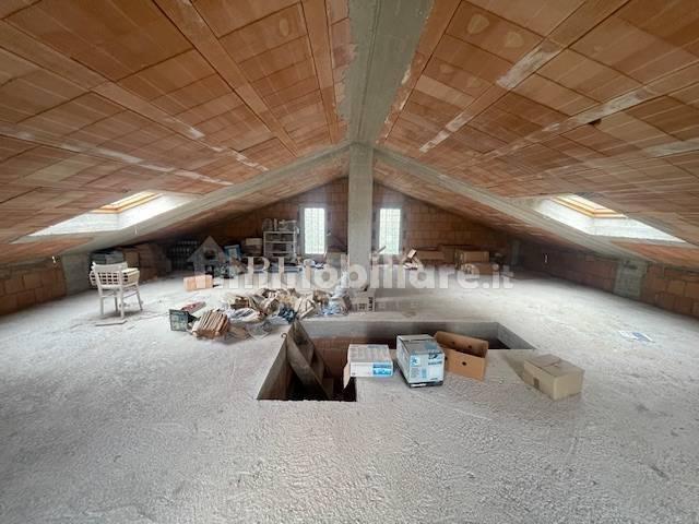 Villa unifamiliare, da ristrutturare, 365 m², Saline, Senigallia — foto 4 di 12