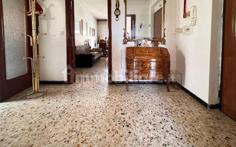 Quadrilocale buono stato, secondo piano, Centro, Città di Castello