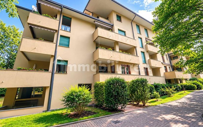 Trilocale via Angelo Farina 25, Villasanta — foto 18 di 22