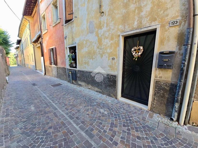 Bilocale via Ponte 123, Centro, Pescantina — foto 2 di 11