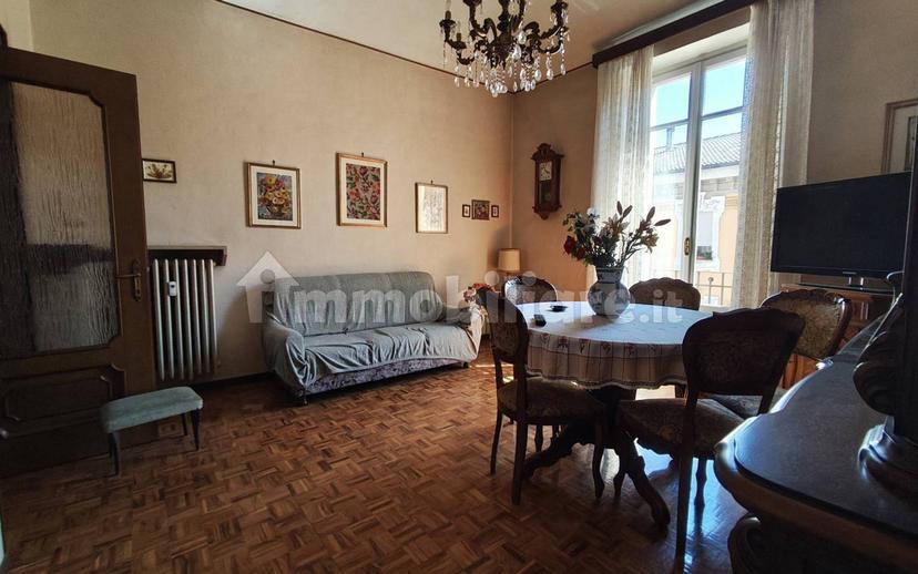 Appartamento via Felice Cavallotti 14, Centro, Cuneo — foto 10 di 19