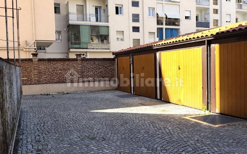 Appartamento via Felice Cavallotti 14, Centro, Cuneo — foto 15 di 19