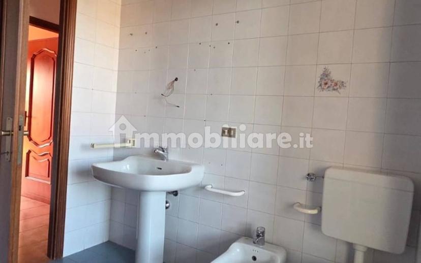 Bilocale via Enrico Bertana 55, Centro, Casale Monferrato — foto 14 di 17