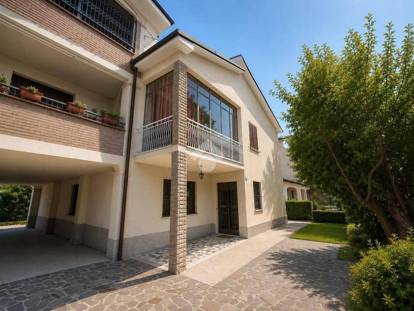 Villa bifamiliare via Emilia Est 12, Centro, Rubiera
