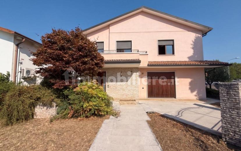 Villa unifamiliare via dei Morari, 8, Centro, Thiene — foto 5 di 31