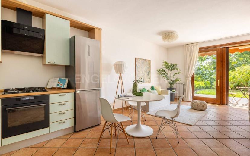Villa a schiera via Gattirolo 46, Laveno-Mombello — foto 5 di 26