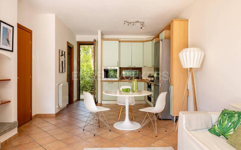 Villa a schiera via Gattirolo 46, Laveno-Mombello — foto 9 di 26