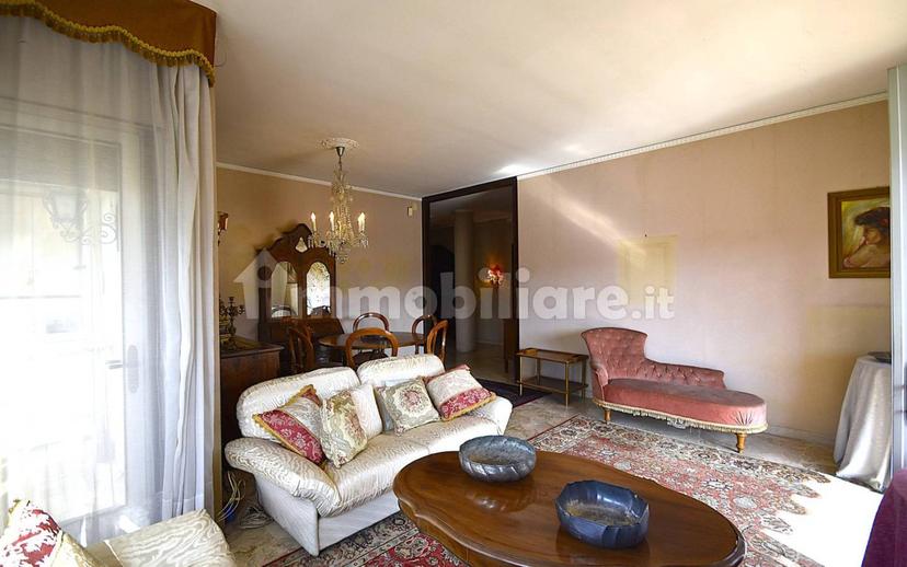 Appartamento via 28 Aprile 6, Centro, San Donà di Piave — foto 2 di 45