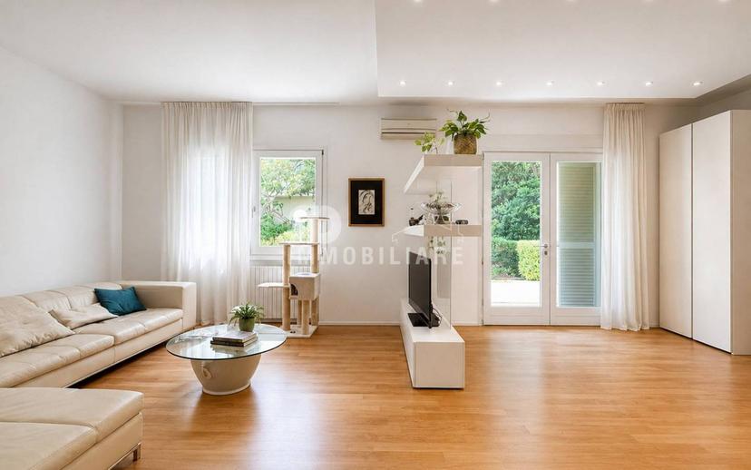 Appartamento in villa, ottimo stato, 207 m², Paese, Riccione — foto 7 di 24