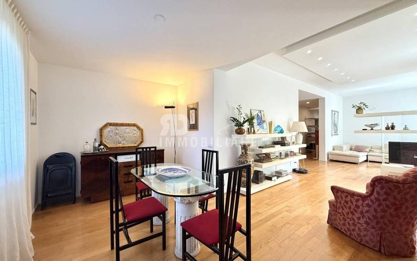 Appartamento in villa, ottimo stato, 207 m², Paese, Riccione — foto 2 di 24