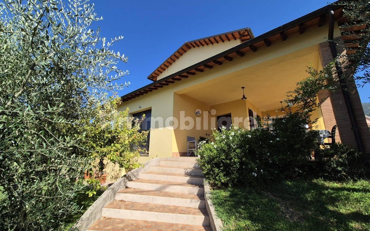 Villa unifamiliare Strada del Cerqueto, Borgo Rivo, Terni