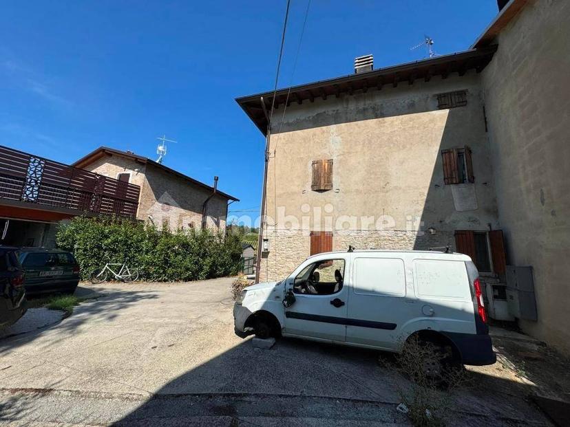 Terratetto unifamiliare via Sinistra Guerro 18/a, Centro, Castelvetro di Modena