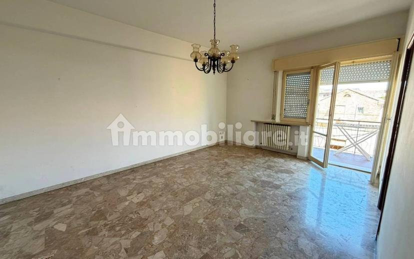 Bilocale da ristrutturare, primo piano, Centro, Chiaravalle — foto 3 di 11