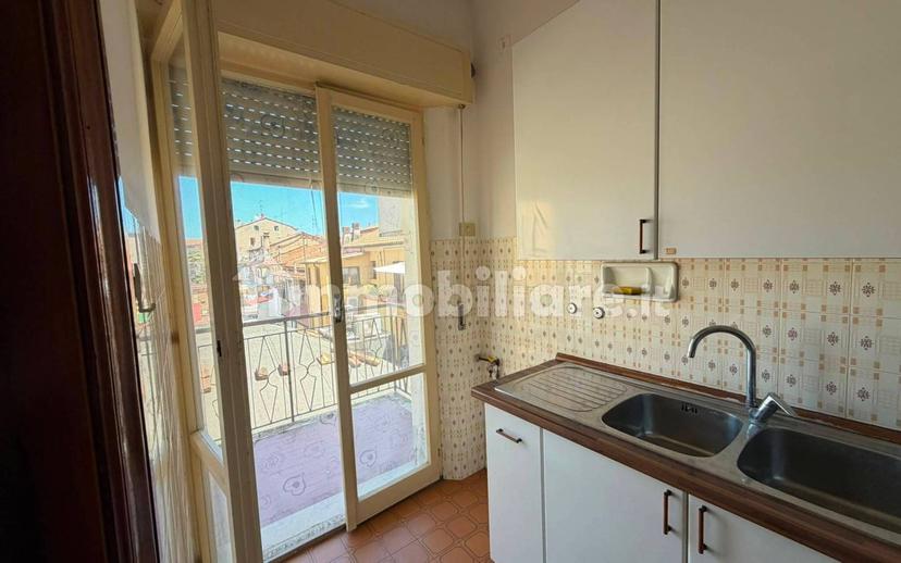 Bilocale da ristrutturare, primo piano, Centro, Chiaravalle — foto 2 di 11