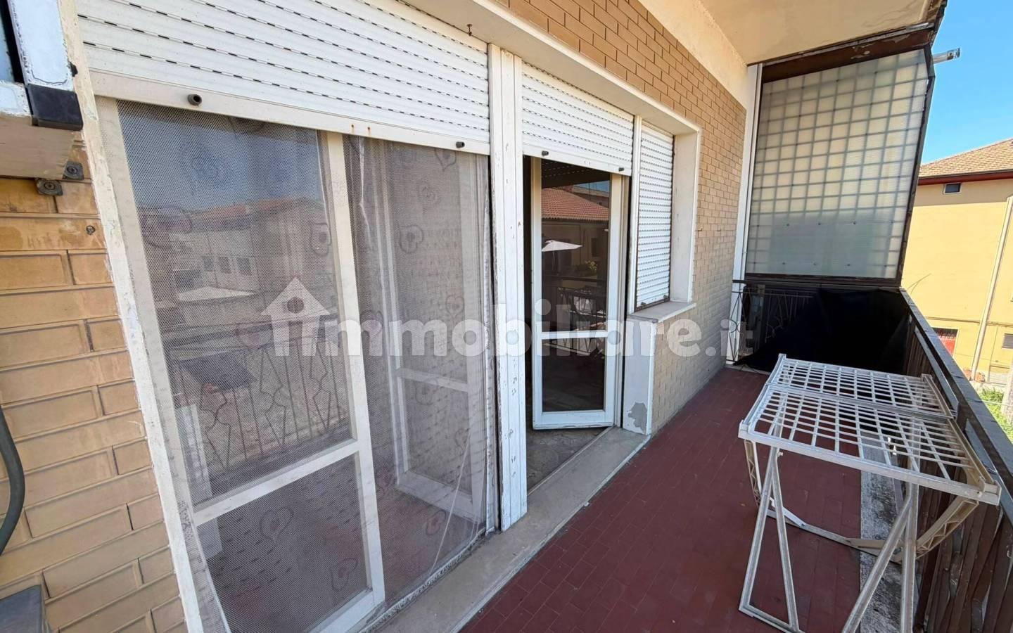 Bilocale da ristrutturare, primo piano, Centro, Chiaravalle