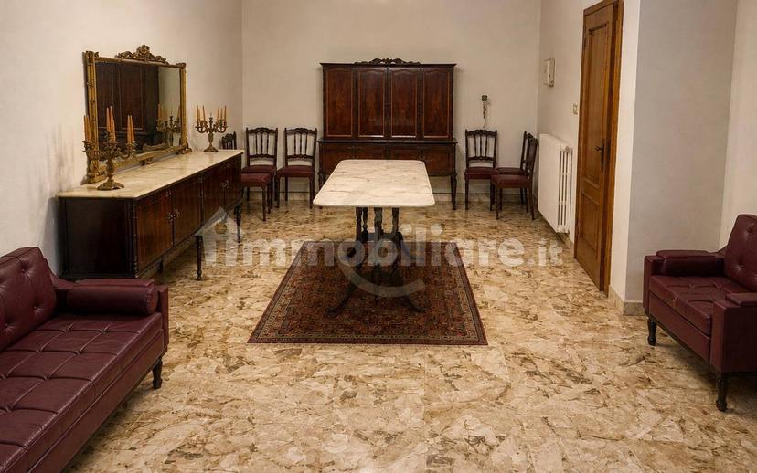 Appartamento piazza Indipendenza 52, Paternò