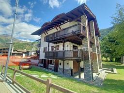 Bilocale frazione Arly, 77, Centro, La Thuile