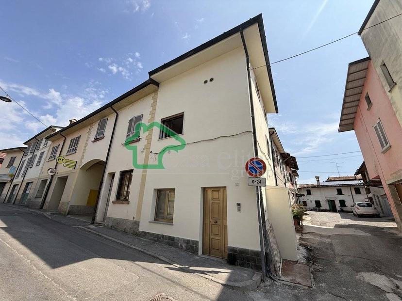 Villa a schiera via Giacomo Matteotti 13, Centro, Senna Lodigiana — foto 2 di 17