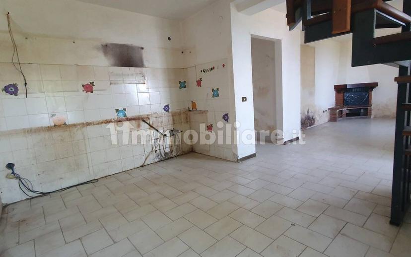 Terratetto unifamiliare via Nicola Zonder 6, San Carlo - Antona, Massa — foto 8 di 11