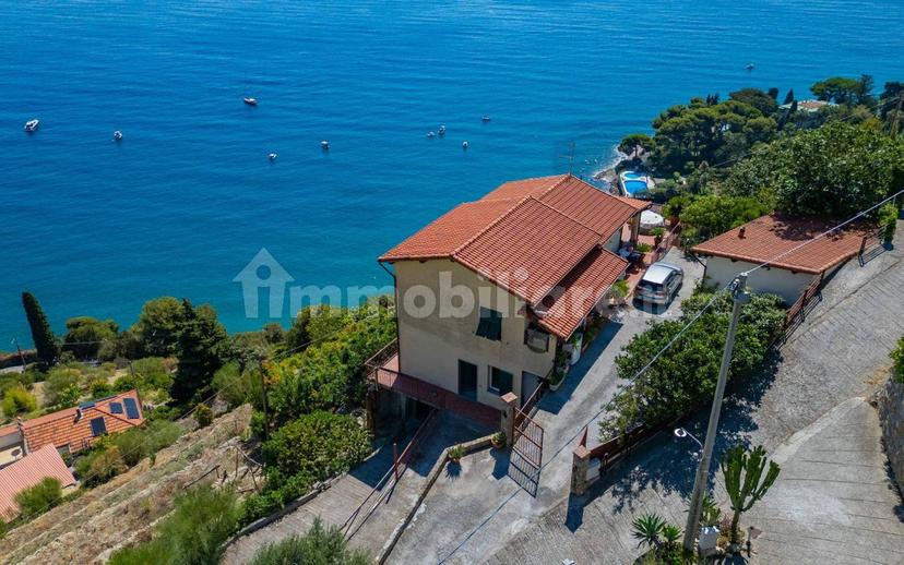 Trilocale Strada Curtasse, Arziglia, Madonna della Ruota, Bordighera