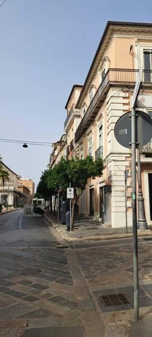 Quadrilocale corso Umberto I 86, Centro, Vibo Valentia — foto 2 di 30