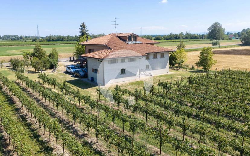 Villa unifamiliare via Sinistra Tresinaro 43, Correggio — foto 14 di 25