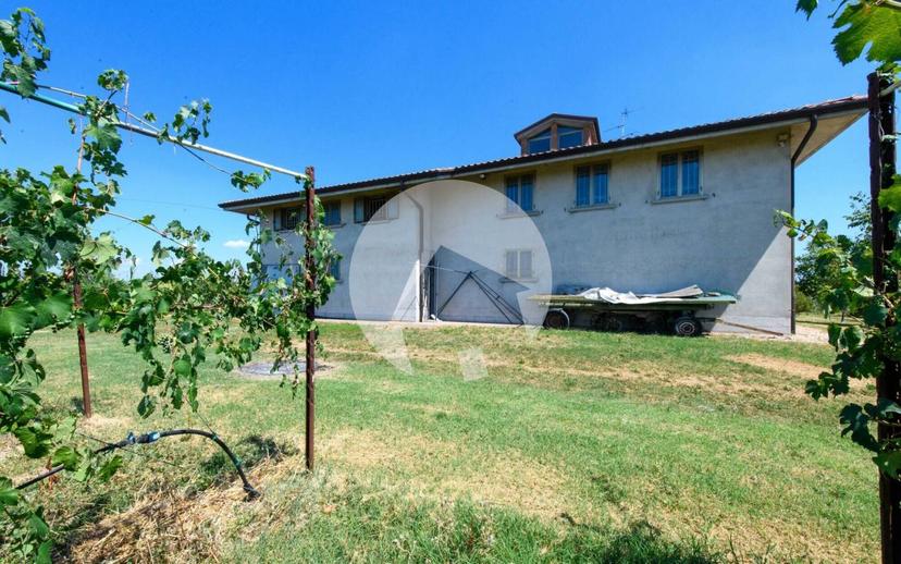 Villa unifamiliare via Sinistra Tresinaro 43, Correggio — foto 12 di 25