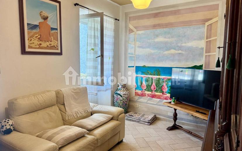 Villa bifamiliare via Fossottano, Follomonte, Follo