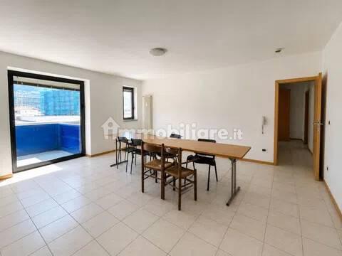 Trilocale via Vincenzo Lancia, Oltrisarco - Aslago, Bolzano — foto 2 di 13
